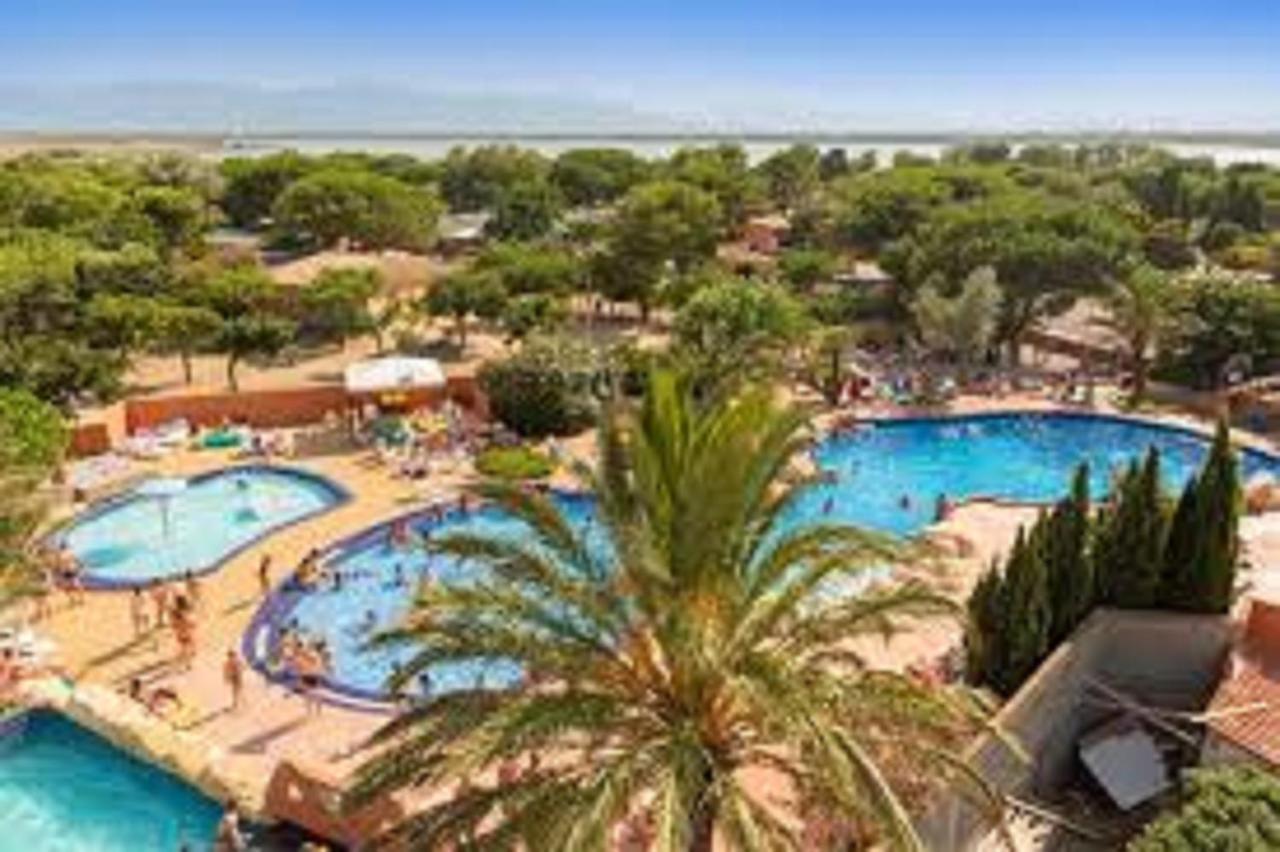 Mhvacances Louent Plusieurs Mobilhomes Dans Camping 4 Etoiles A 200M De La Plage Et Cure Thermale Canet-en-Roussillon Exteriér fotografie